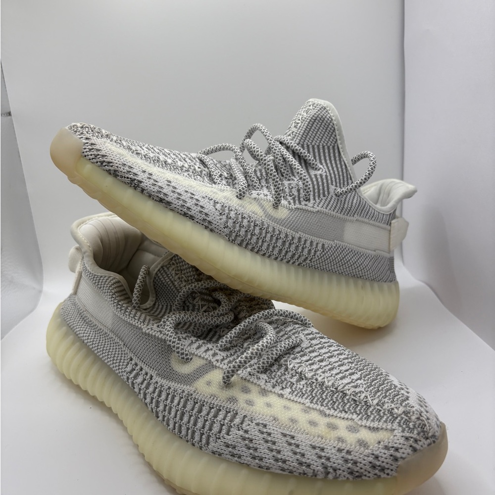 Adidas Yeezy Boost 350 V2 Sneakers